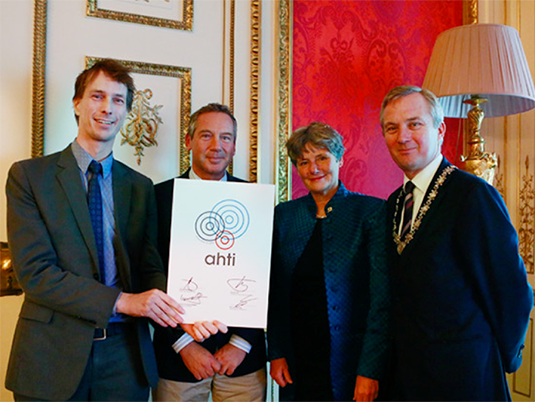 Ahti Launch Small